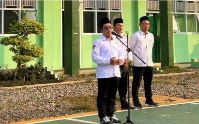 Sekretaris DPH STIESNU Bengkulu Tekankan Pentingnya Menjaga Niat, Persatuan, dan Pelayanan Prima pada Apel Pagi