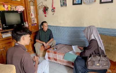 Tak Hanya Verifikasi Data, Tim STIESNU Bengkulu Cek Langsung Kondisi Penerima KIP Kuliah